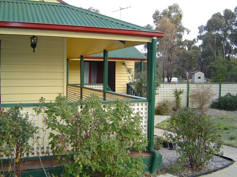 9 Higgins Hill Drive, Maiden Gully VIC 3551