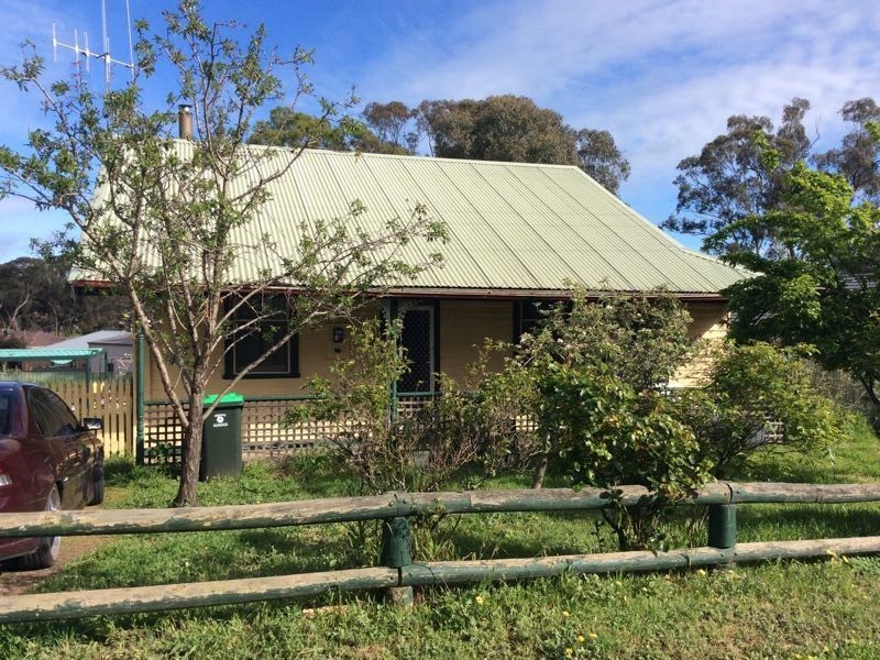 1 Eastern Lane, Maiden Gully VIC 3551