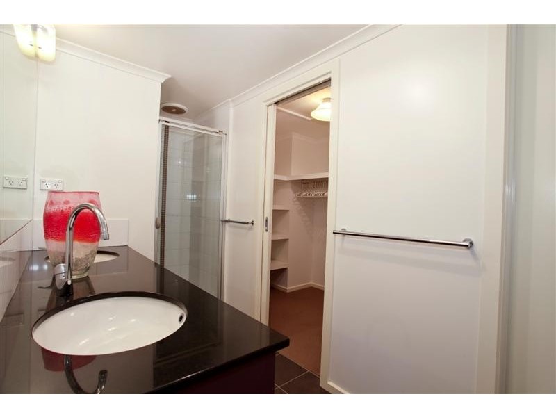 3 Hoskins Street, Quarry Hill VIC 3550