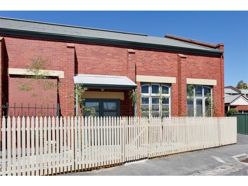 3 Hoskins Street, Quarry Hill VIC 3550