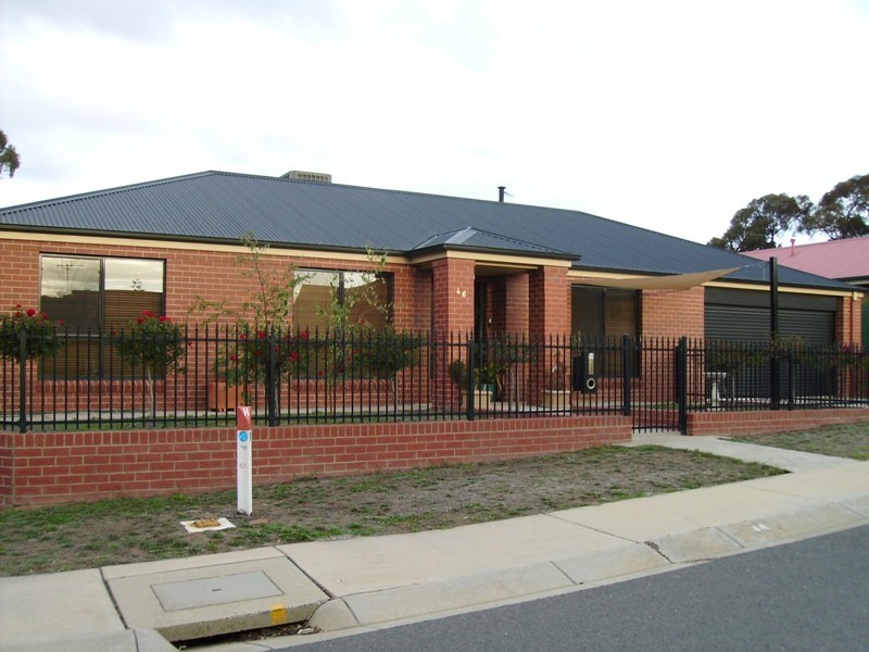 46 Pattison Drive, Kangaroo Flat VIC 3555
