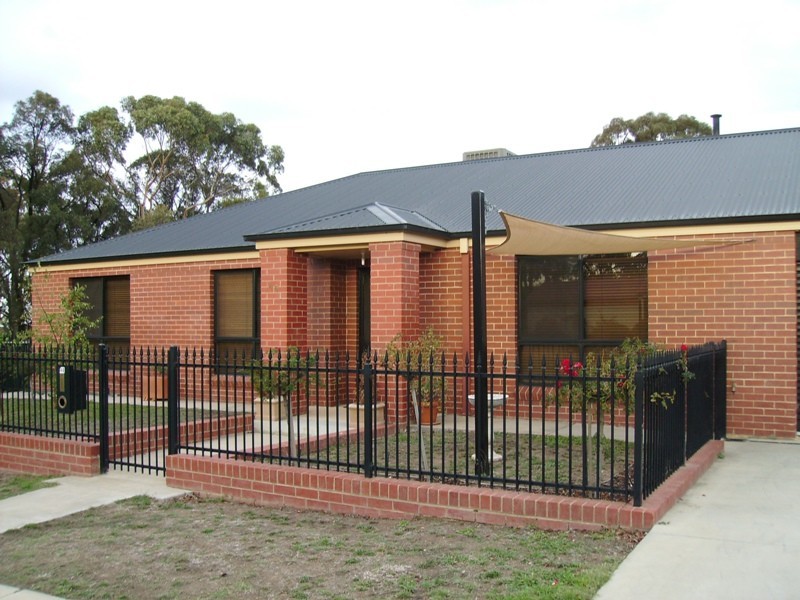 46 Pattison Drive, Kangaroo Flat VIC 3555