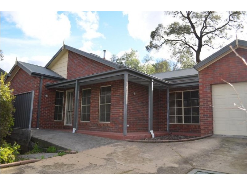 4/10 Malcolm Street, Quarry Hill VIC 3550