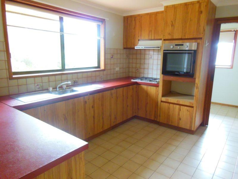 29 Jeffrey Avenue, Flora Hill VIC 3550