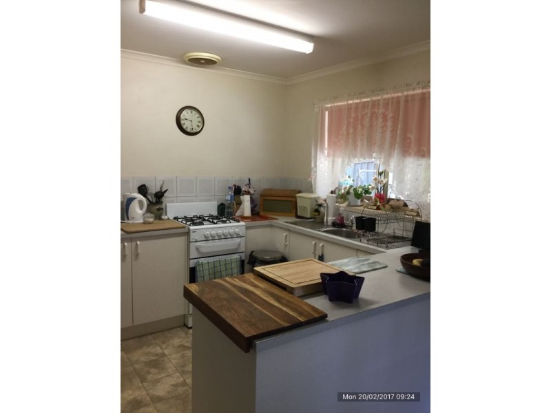 2/1 Campaspe Mews, Strathdale VIC 3550