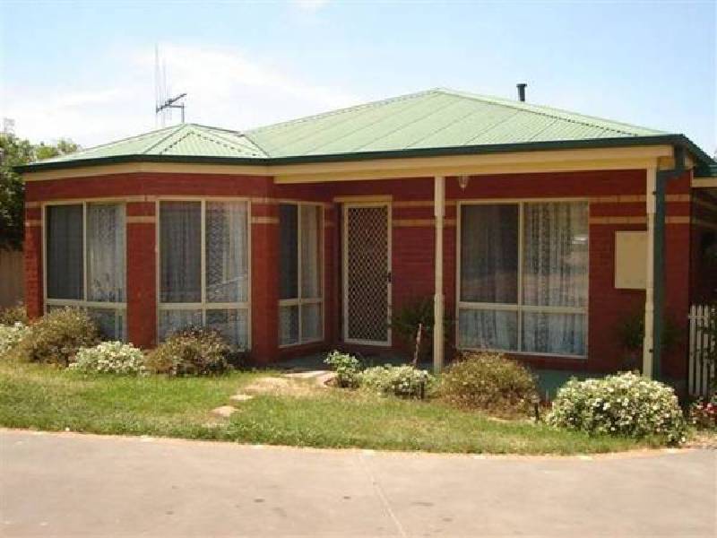 7 Aspin Gardens, Golden Square VIC 3555