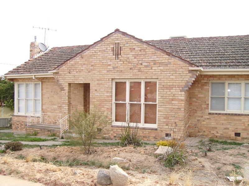 216 Neale Street, Flora Hill VIC 3550