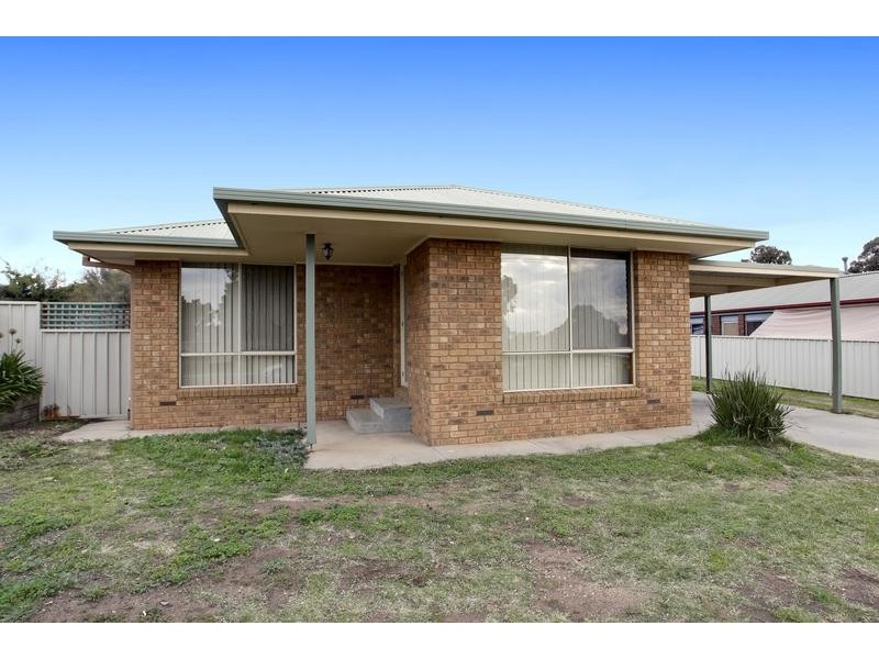 41 Queen Street, Kangaroo Flat VIC 3555