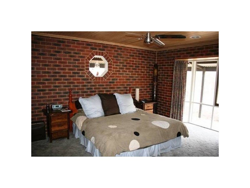 11 Somerville Road, Strathfieldsaye VIC 3551