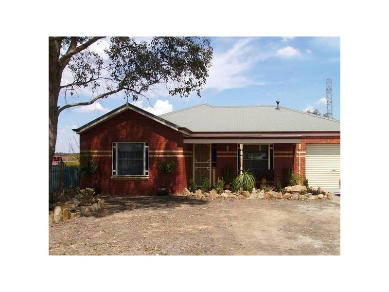 3 Lois Court, Golden Square VIC 3555