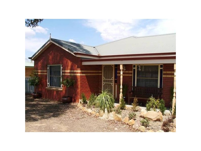 3 Lois Court, Golden Square VIC 3555