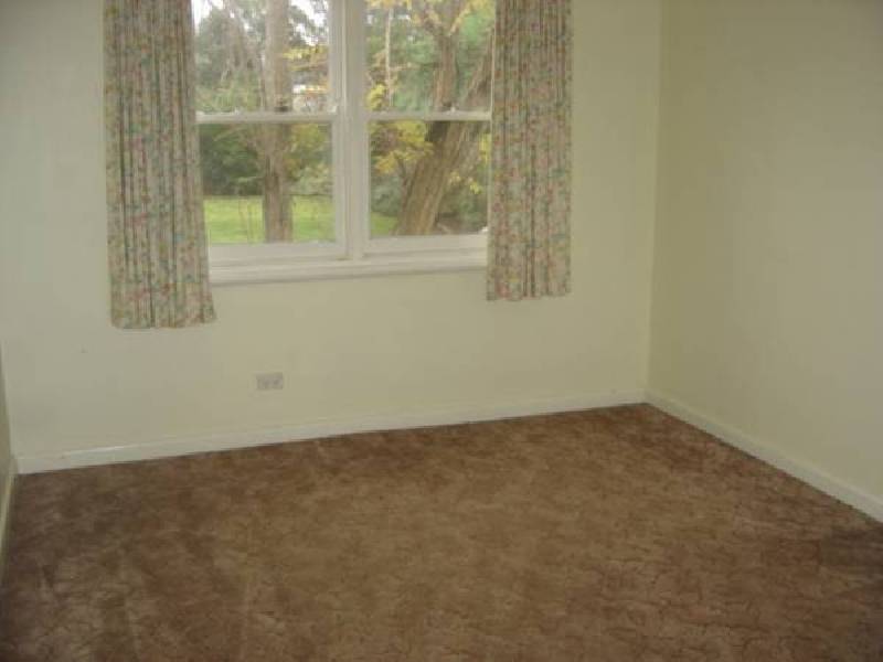 30 Carpenter Street, Kangaroo Flat VIC 3555