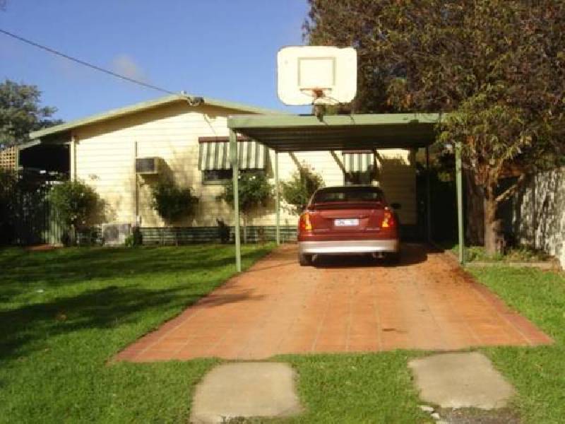 21a Oak Street, Eaglehawk VIC 3556