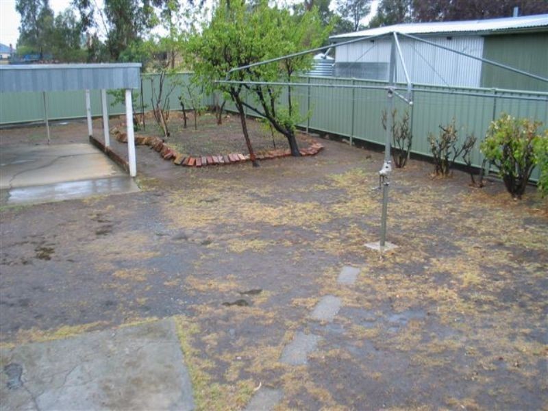 9 Graham Street, Kangaroo Flat VIC 3555