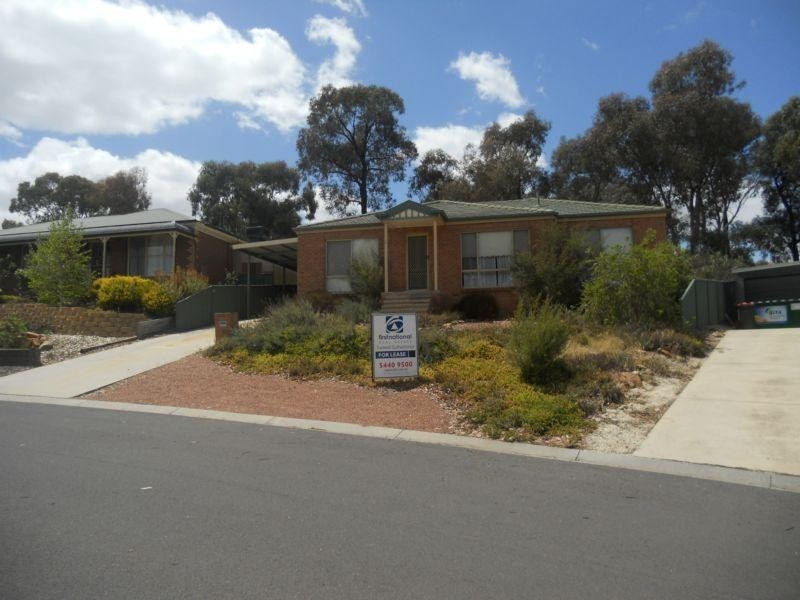 16 Davey Close, Flora Hill VIC 3550