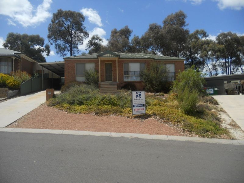 16 Davey Close, Flora Hill VIC 3550
