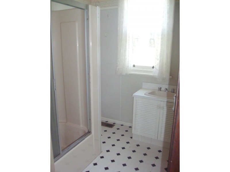 17 Keck Street, Flora Hill VIC 3550