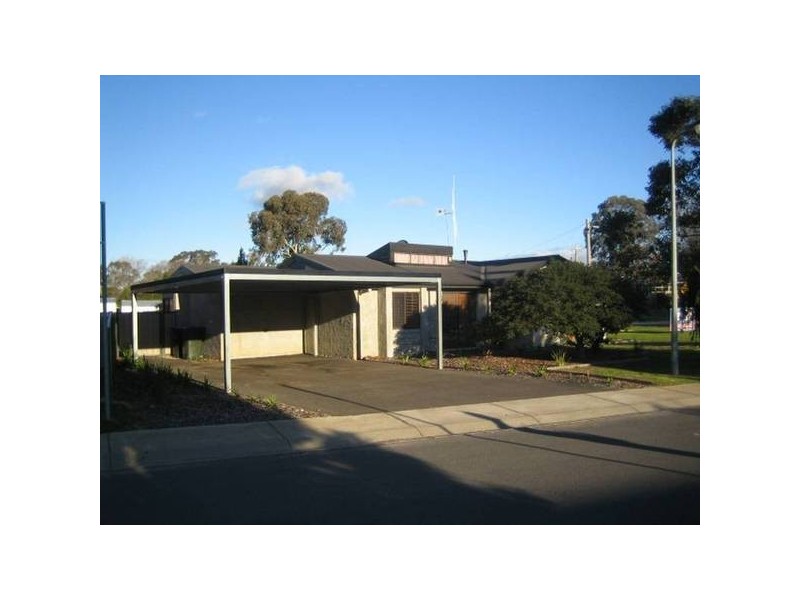 50 Olympic Parade, Kangaroo Flat VIC 3555
