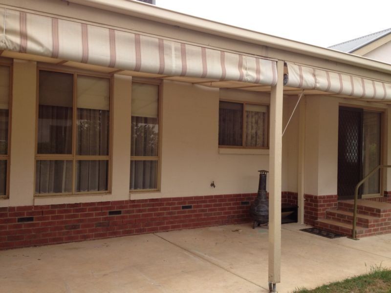 32 Palm Avenue, Spring Gully VIC 3550