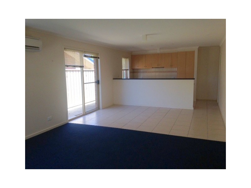 2/22 Mahon Avenue, Strathdale VIC 3550