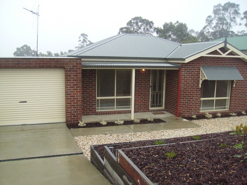 26 Watson Avenue, Eaglehawk VIC 3556