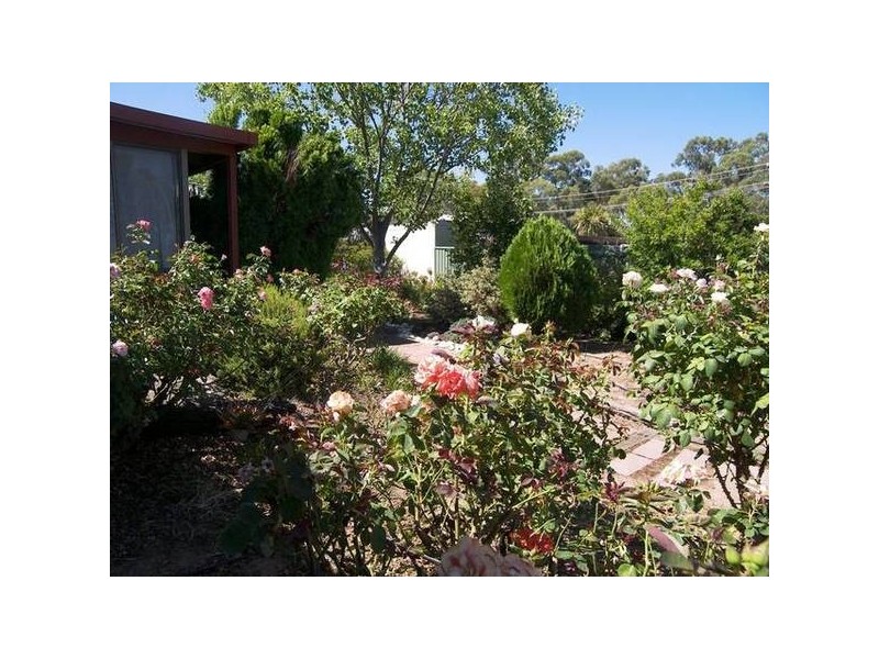 5 Earls Court, Golden Square VIC 3555