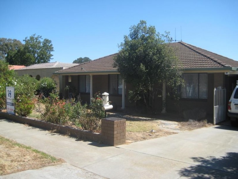 6 Rosemary Avenue, Strathdale VIC 3550