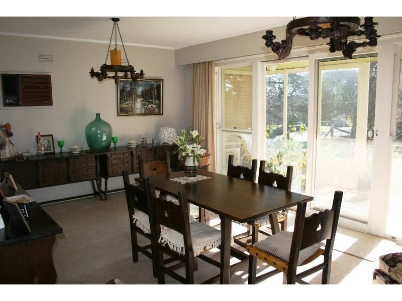 25 Steane Street, Kennington VIC 3550