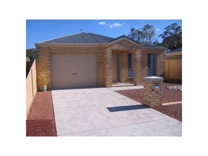 5a Hasker Drive, Kangaroo Flat VIC 3555