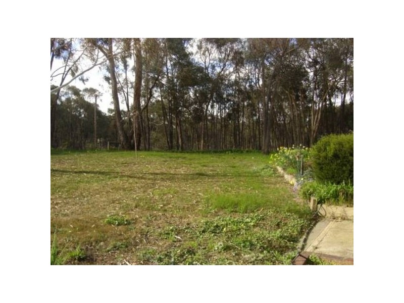 4 Ridge Road, Junortoun VIC 3551