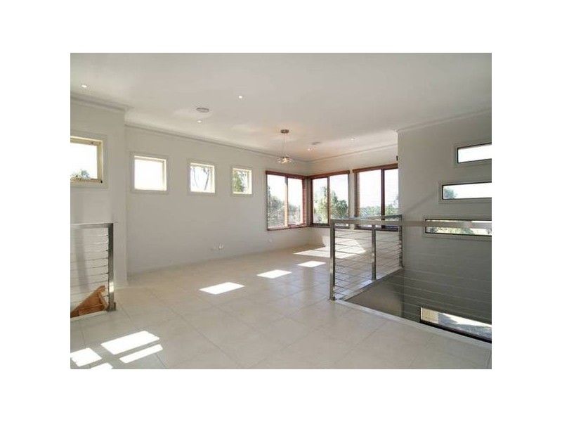 1/3 Eliza Court, Spring Gully VIC 3550