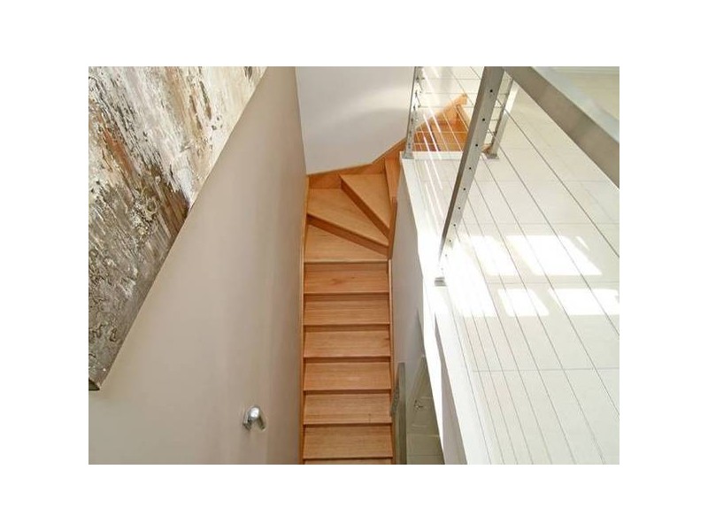 1/3 Eliza Court, Spring Gully VIC 3550