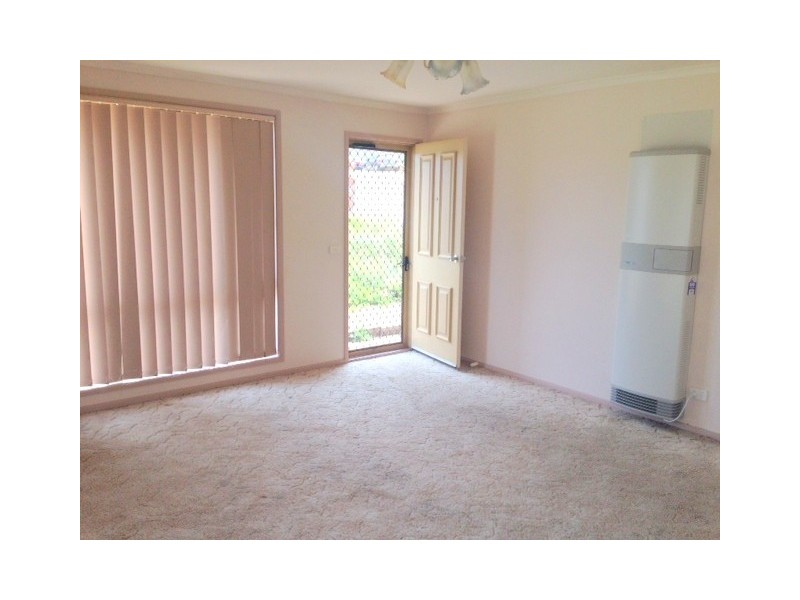 1/23 Sherwood Drive, Flora Hill VIC 3550