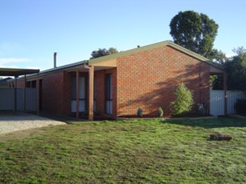 30 Redwood Drive, Strathfieldsaye VIC 3551