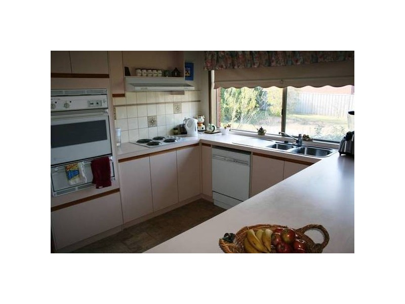 95 Browning Street, Kangaroo Flat VIC 3555