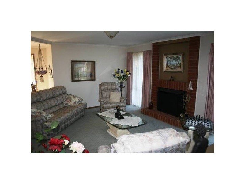 95 Browning Street, Kangaroo Flat VIC 3555