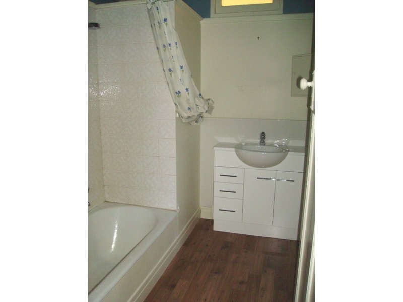 74 Napoleon Crescent, White Hills VIC 3550