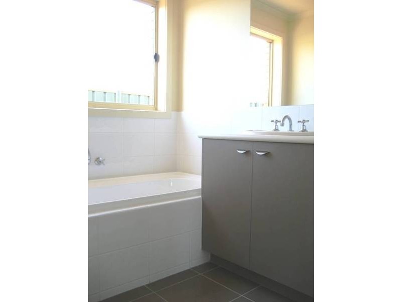 12 Athena Way, Strathfieldsaye VIC 3551