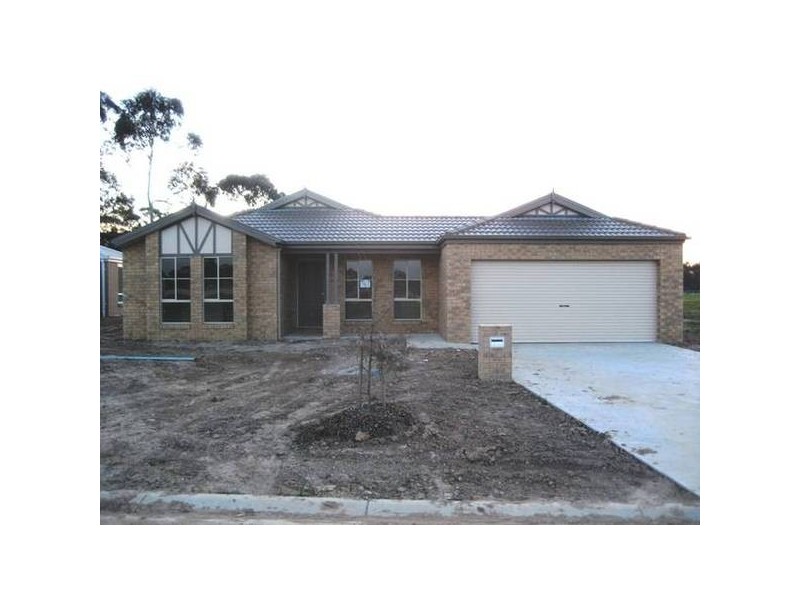 Mulga Drive, Epsom VIC 3551