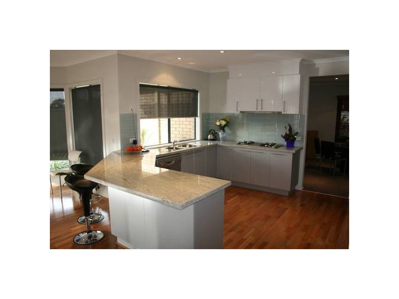 4 Stirling Avenue, Junortoun VIC 3551