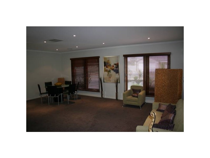 4 Stirling Avenue, Junortoun VIC 3551