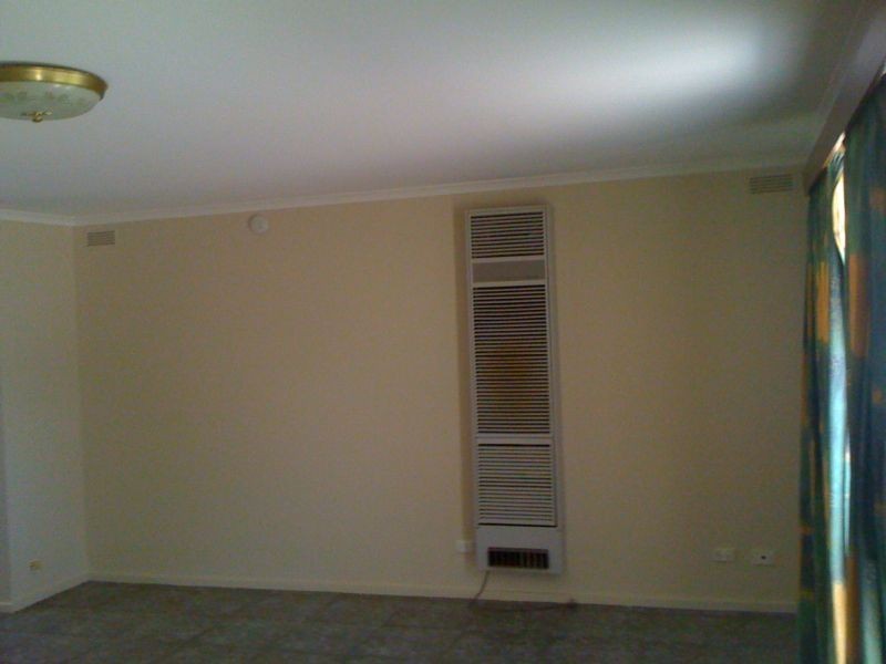 2/247 Mackenzie Street West, Kangaroo Flat VIC 3555