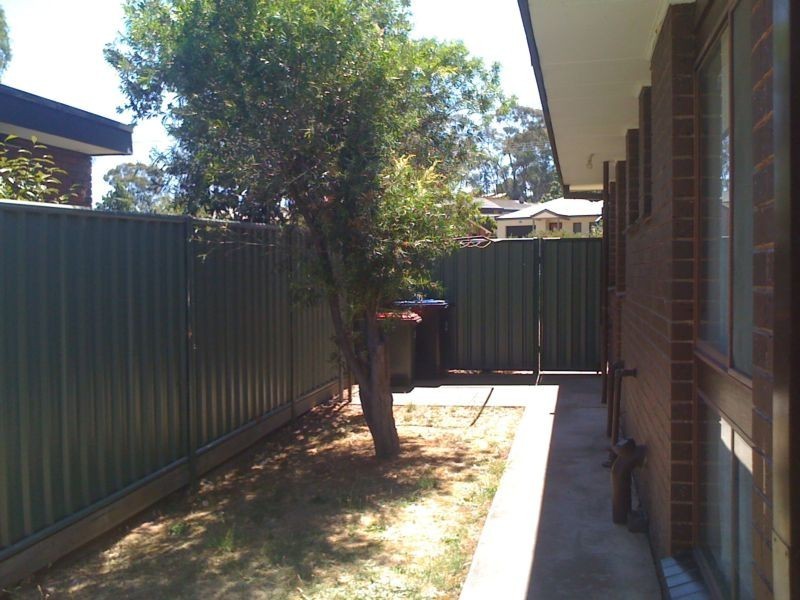 2/247 Mackenzie Street West, Kangaroo Flat VIC 3555