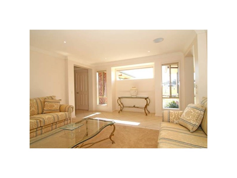 2 Domenica Drive, Junortoun VIC 3551