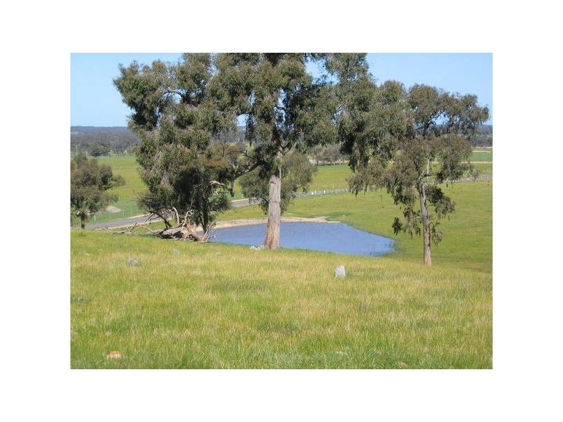 1 & 6 Three Hill Drive, Strathfieldsaye VIC 3551