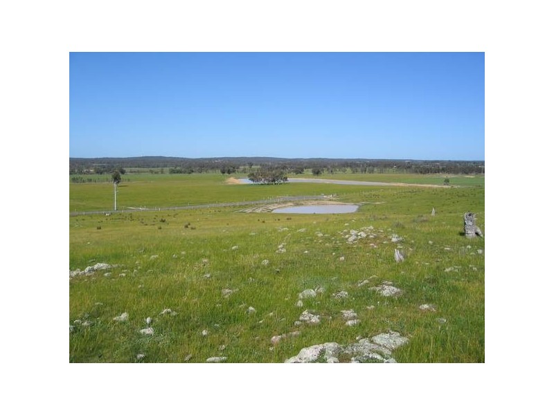 1 & 6 Three Hill Drive, Strathfieldsaye VIC 3551