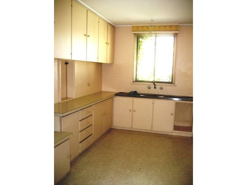 67 Symonds Street, Golden Square VIC 3555