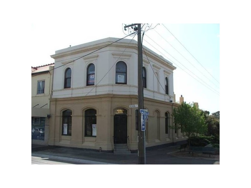 9 High Street, Eaglehawk VIC 3556