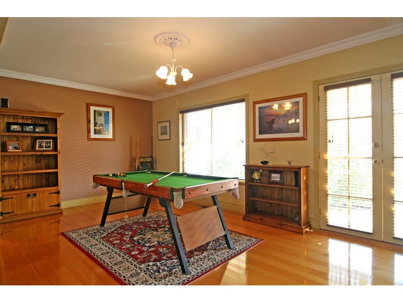 8 Tea-Tree Court, Strathdale VIC 3550