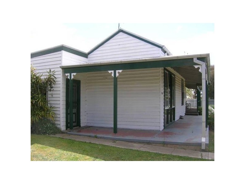 44 Adam Street, Golden Square VIC 3555